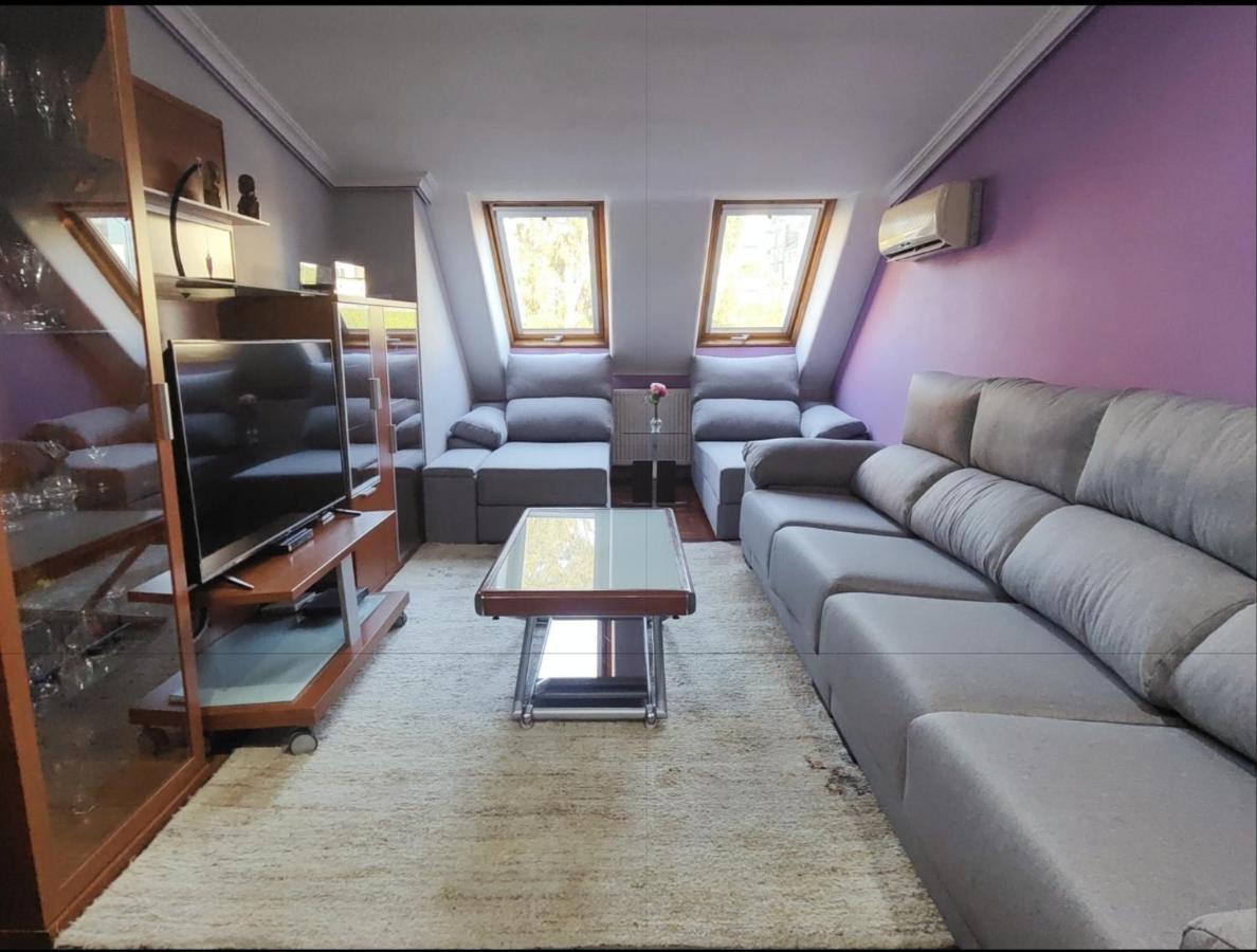 Alojate En Vigo! Piso Acogedor Y Funcional Con Garaje Apartment