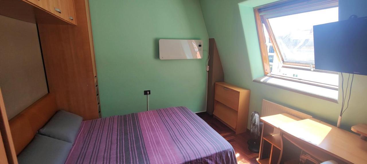 Alojate En Vigo! Piso Acogedor Y Funcional Con Garaje